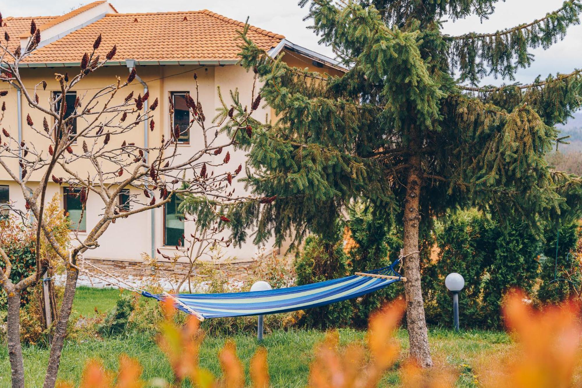 Vila Gardenia Gumoshtnik Luaran gambar